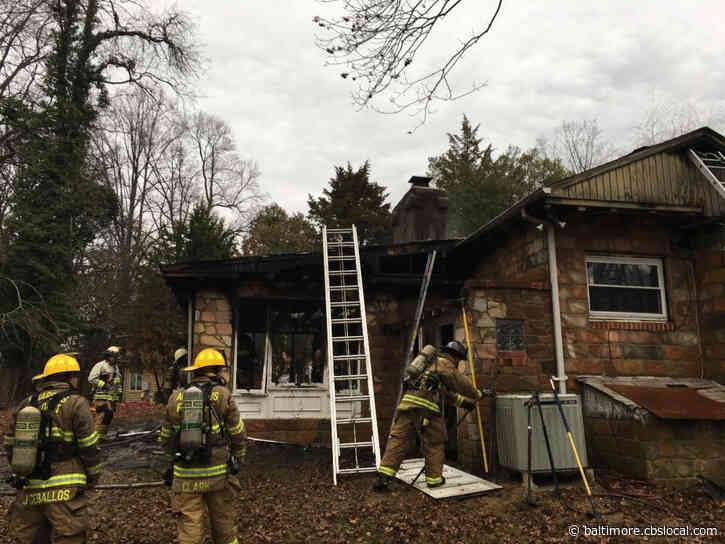 Firefighter Injured, Person Displaced In Highland Beach House Fire