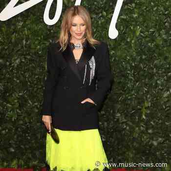Kylie Minogue and family donating $500,000 to bushfire relief efforts