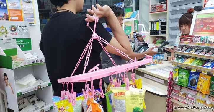 Shoppers in Thailand are getting creative after a new plastic bag ban