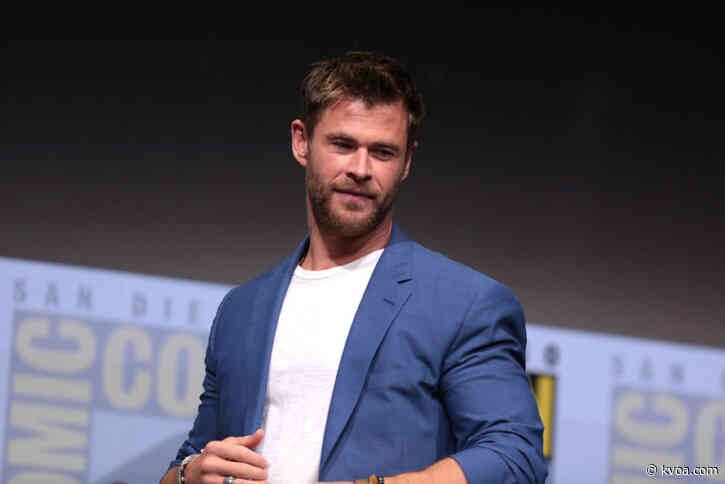Chris Hemsworth pledges $1 million to fight wildfires devastating Australia