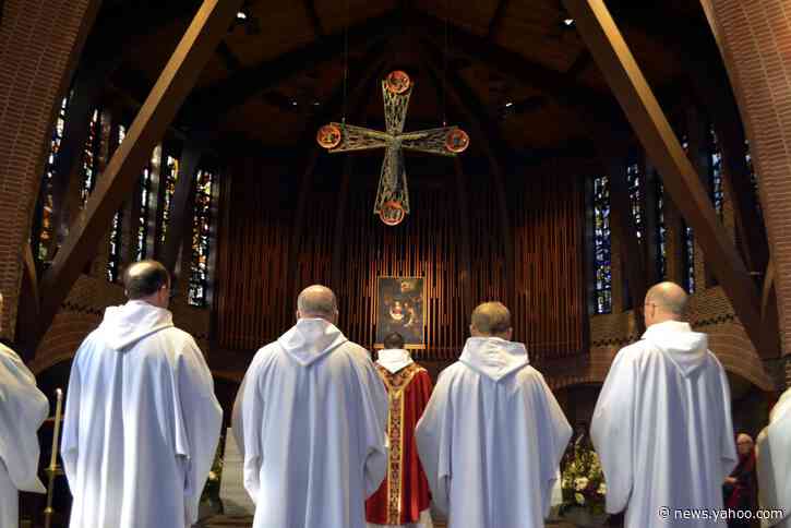 Monks at Saint Anselm clash with college board over power