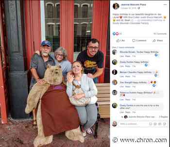 Truffles the bear allowed to take his seat again on The Strand in Galveston