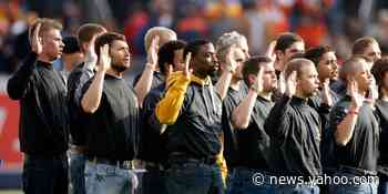 Fake text messages about a military draft are being sent to Americans, the US Army warns