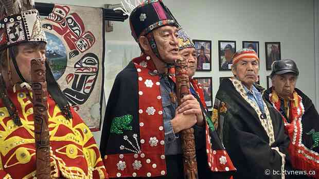 Hereditary chiefs say they will protect territory in B.C. pipeline dispute
