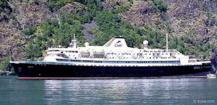 First cruise ship ready to leave Puerto Peñasco port