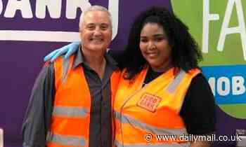 Lizzo helps out at a Melbourne food bank amid the devastating bushfires