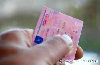 17-jarige Zeeuw die 25 kilometer per uur mag rijden, tikt de 100 aan