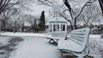 Snow crews deployed as snowfall warning in effect for Saskatoon