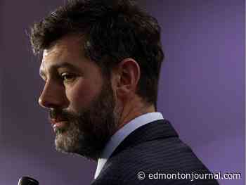 Watch: Mayor offers condolences to families of plane crash victims