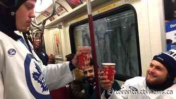 Toronto Maple Leafs take subway to outdoor practice at Nathan Phillips Square