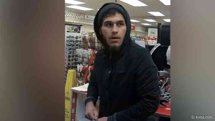 Suspects sought after robbing Circle K at knifepoint