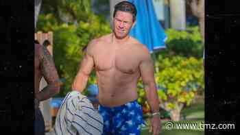 Mark Wahlberg Shows Off Shredded Bod in Hawaii