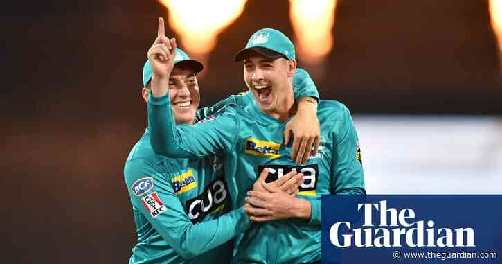 Matthew Wade caught out by BBL rule change after Renshaw's boundary 'assist'