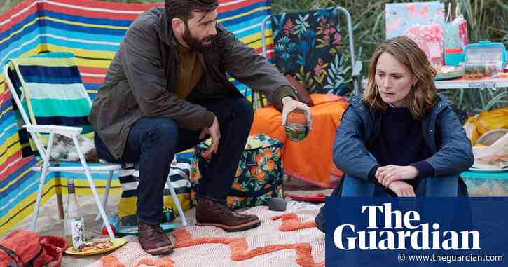 TV tonight: David Tennant under suspicion in Deadwater Fell