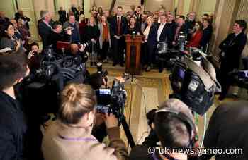 Sinn Fein backs deal to restore powersharing at Stormont