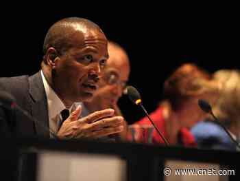 Alphabet legal chief David Drummond is leaving the company     - CNET