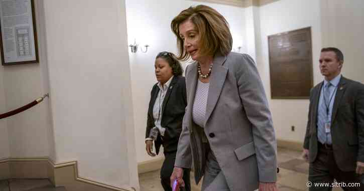 Pelosi: House moving to send impeachment to Senate next week