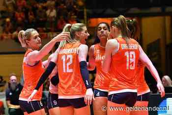 Volleybalsters tegen Duitsland in halve finale OKT
