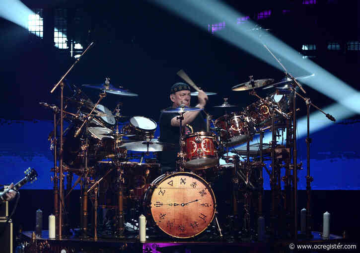 Fans and musicians remember late Rush drummer Neil Peart on social media