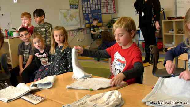 Grade one students in Airdrie make pouches for joeys impacted by Australian wildfires
