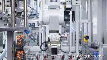 Apple Pushes Recycling of iPhone With "Daisy" Robot