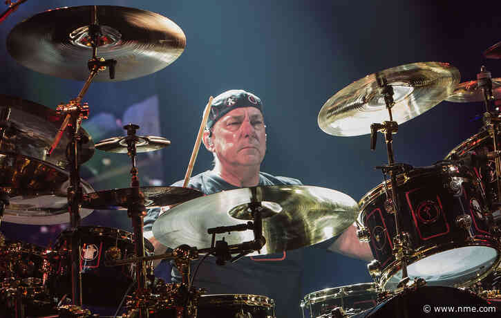 Watch Neil Peart perform a spectacular drum solo at last ever Rush concert