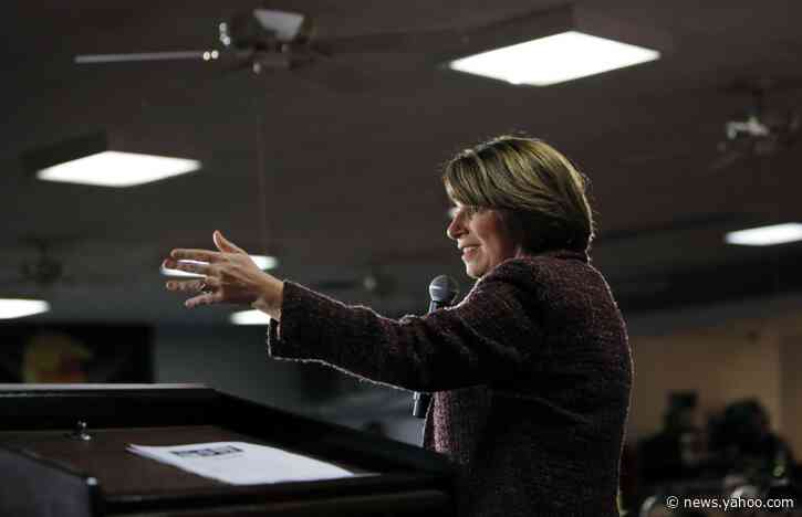 Democratic 2020 candidates vie for unions, Latinos in Nevada