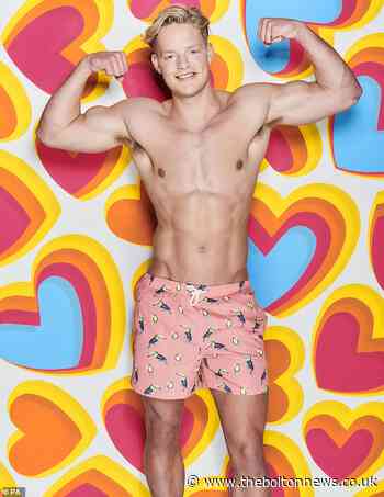 Love Island: Fans call for Ollie Williams to be AXED before show even starts