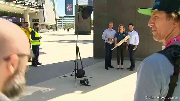 Australian cricket legends return for bushfire fundraiser
