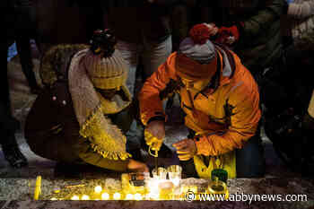 Prime Minister Trudeau to attend Edmonton memorial service for crash victims