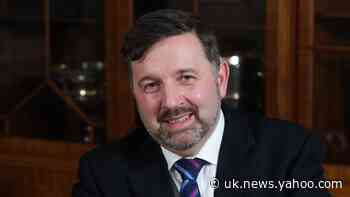 Swann set to meet health unions over pay dispute