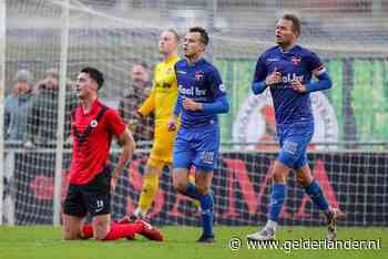 Oud-speler De Graafschap krijgt tegen De Treffers rood voor drinken uit bidon