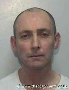 Burglar squirted expanding foam into alarm before ransacking house