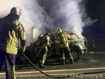 Verkehrschaos: SUV geht in Flammen auf