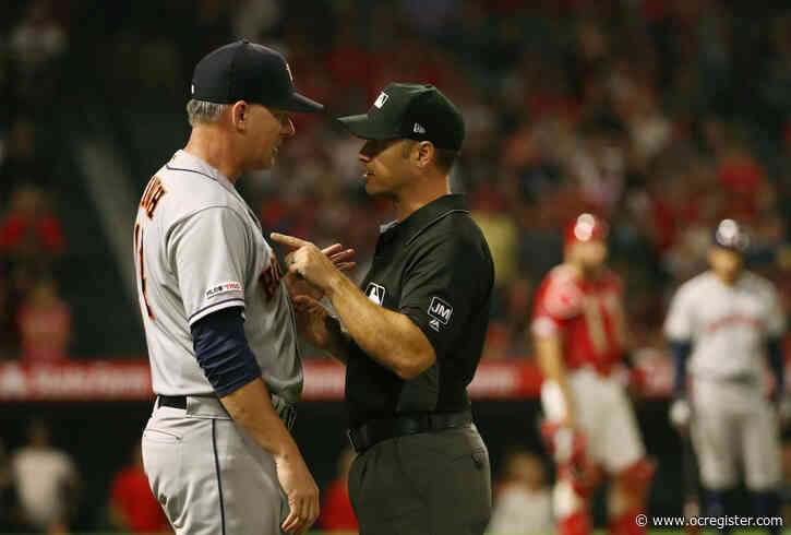 Astros’ AJ Hinch and GM Jeff Luhnow banned for season for sign-stealing