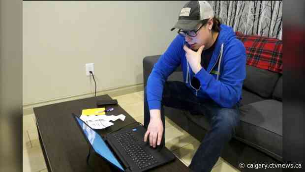 'I feel kind of silly': Calgary student warns others about online selling scam after falling victim