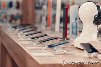 Mobile Phone Retailer Joins China’s Blockchain Land Grab With US Company Investment