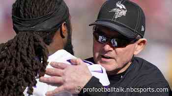 Vikings face tough decisions on aging core of players