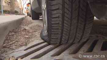 Scientists find way to dissolve, recycle rubber from car tires