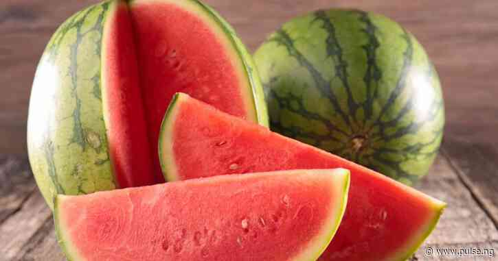 5 health benefits of eating watermelon