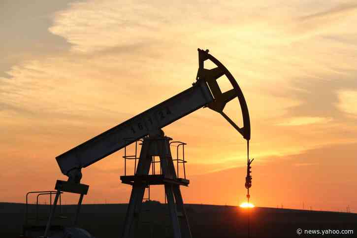 Oil Falls to the Lowest in Over a Month as Gulf Tensions Recede