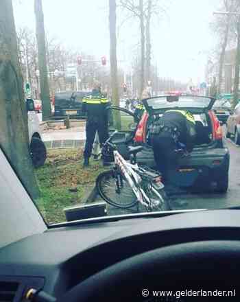 Man die onder invloed van drugs was opgepakt met illegaal vuurwerk in auto