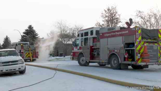 Homeowners safely escape 2-alarm fire in Beddington Heights
