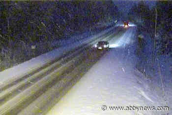 VIDEO: Highway 1 shut down in Abbotsford, Chilliwack due to whiteout, blowing snow