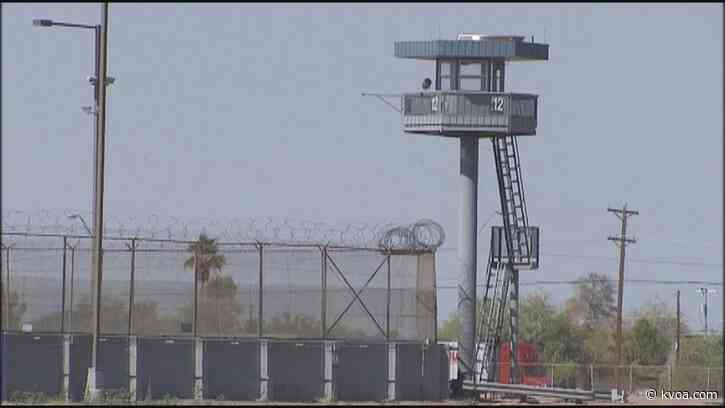 Private prisons might be winners if Arizona closes lockup that’s older than the state