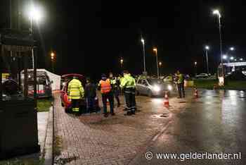 Grote verkeerscontrole op A18 bij Didam: drie auto's in beslag genomen