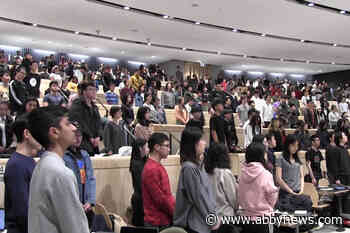 VIDEO: Sadness, silence grip Canada’s universities in honour of Iran plane crash victims