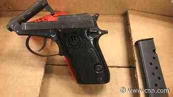 Record number of guns seized at US airports last year