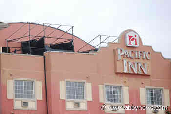 Surrey’s ‘Pink Palace’ being used for Stephen King horror shoot