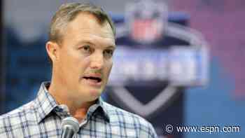 49ers GM Lynch wins PFWA Executive of the Year